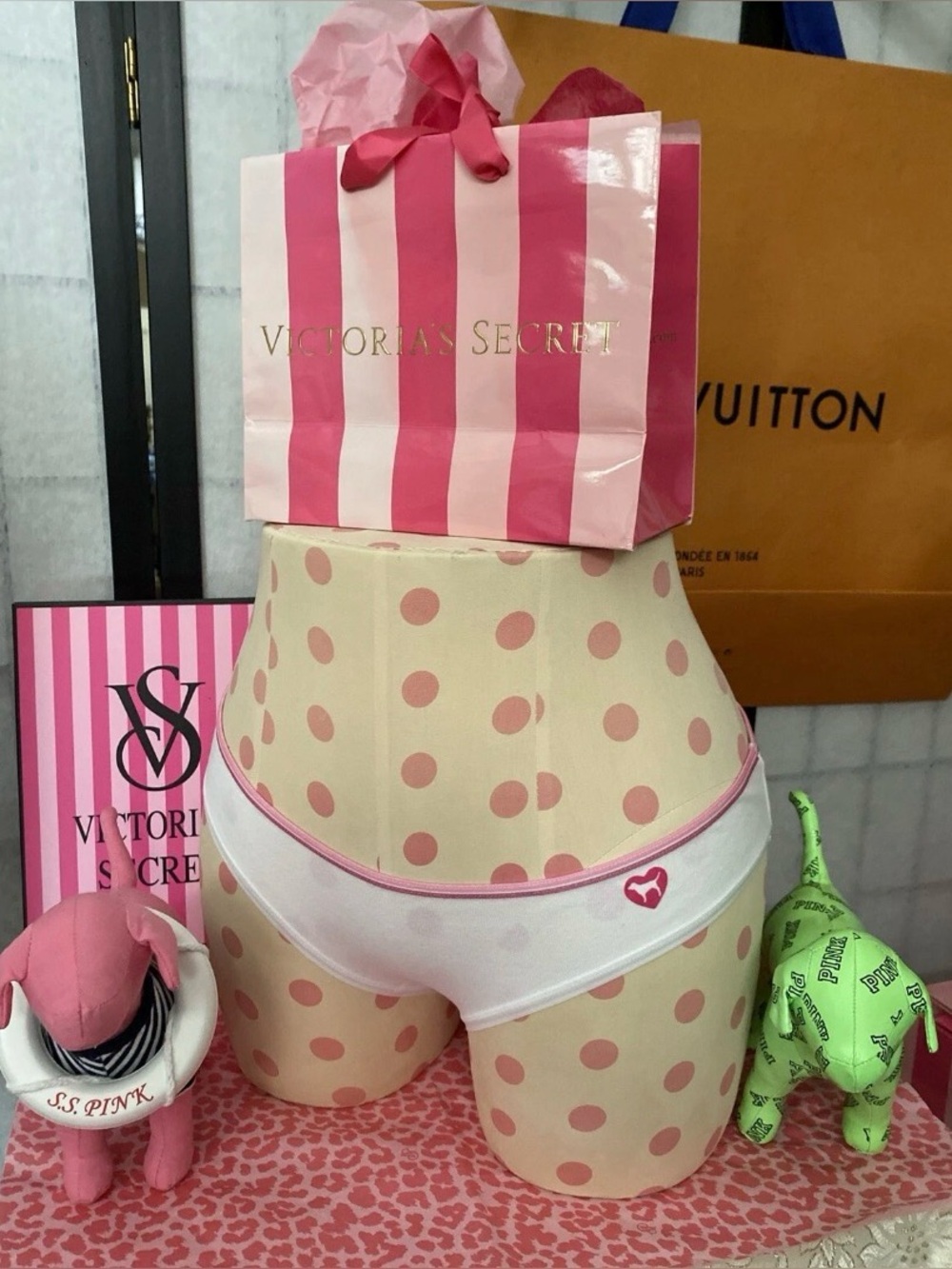 Victoria’s Secret “Pink” NWT VTG 2007 Women M Dog Logo X-Low Rise Bikini Panty